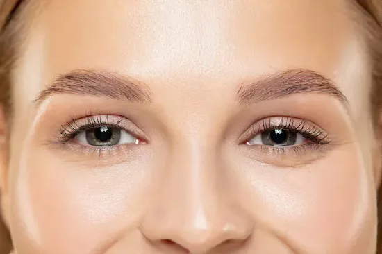 como-remover-micropigmentacao-de-sobrancelhas